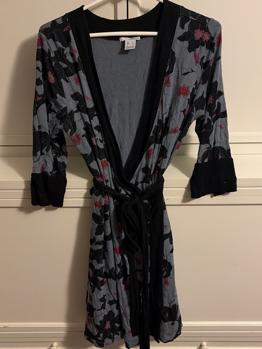 Vtg Y2K Women's Floral Tie-Waist Dress - Grayish Blue with Black & Red Accents